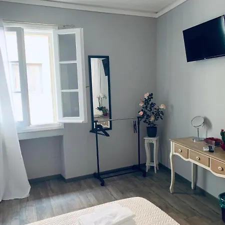 Domus Regia Pensionat 3*