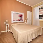 Domus Regia 3* أولبيا