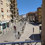 بيت ضيافة Domus Regia أولبيا