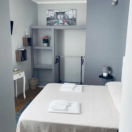 Πανσιόν Domus Regia 2*