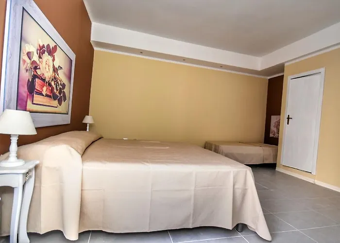 Domus Regia 3* Ольбія