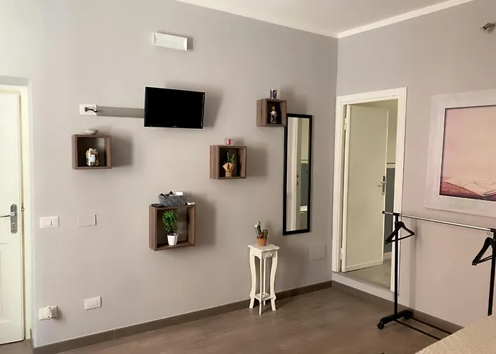 Domus Regia 3* Ольбія